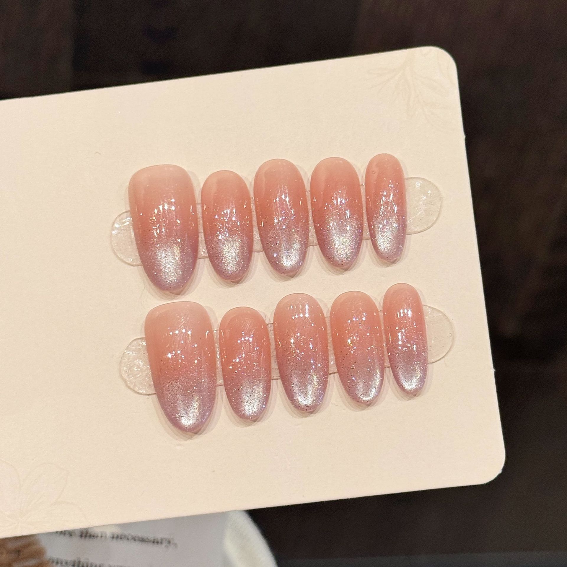 10 قطعة من الضغط اليدوي الفاخر - مراجعة Nail Adhesive Tab وسعره