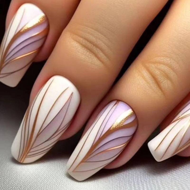 24 قطعة من الأظافر الصناعية ال - مراجعة Nail Art Inspo وسعره