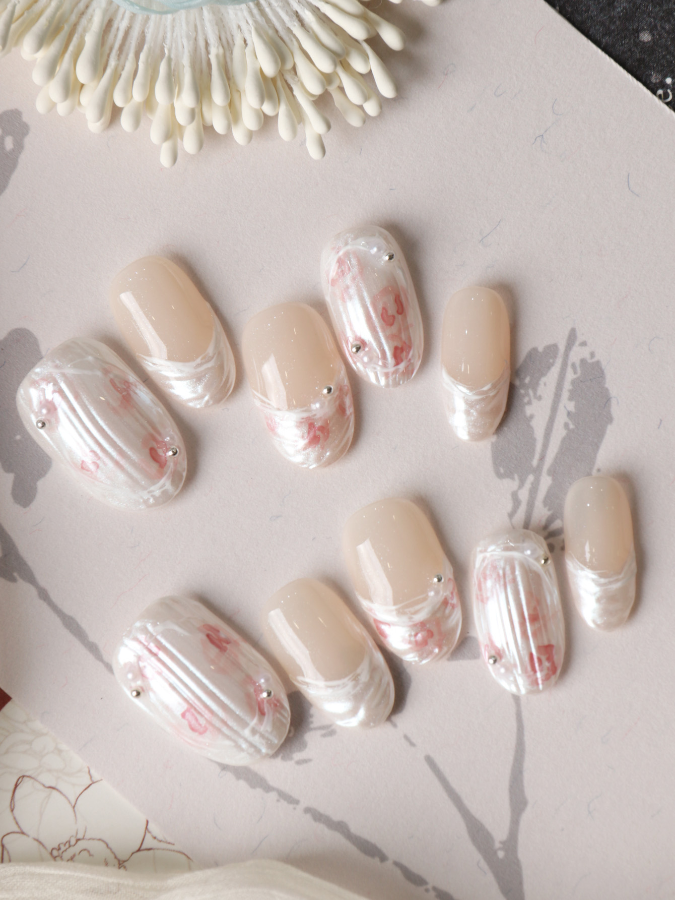 10 قطع من الأظافر الاصطناعية ا - مراجعة Nail Adhesive Tab وسعره
