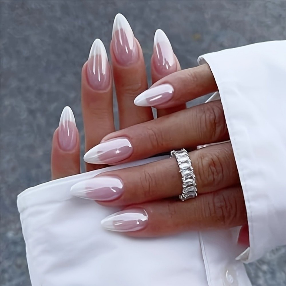 24 قطعة من الأظافر الاصطناعية  - مراجعة Nail Art Ombre وسعره