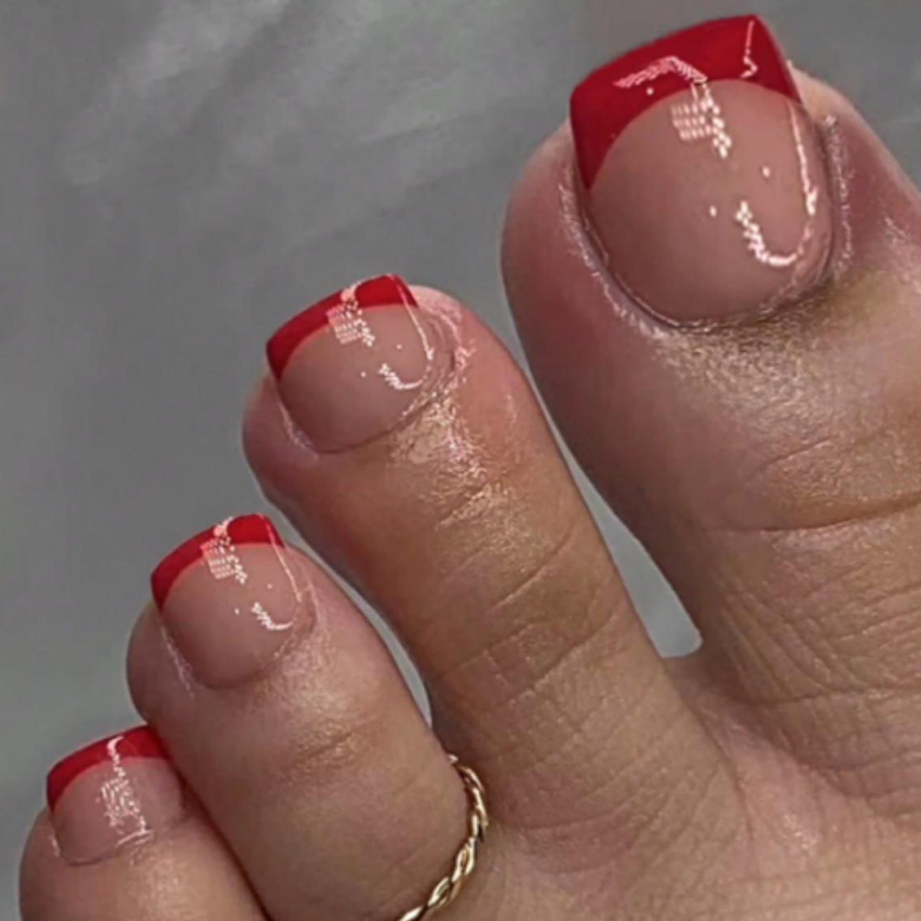 24 قطعة من الأظافر الاصطناعية  - مراجعة Nail Adhesive Tab وسعره